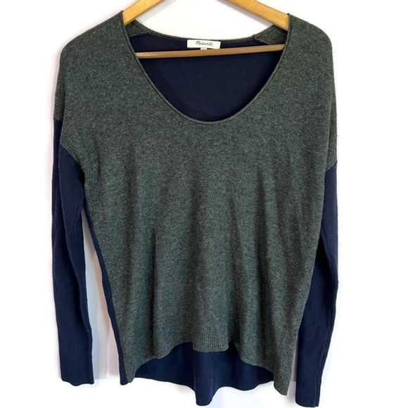 MADEWELL Kendall Colorblock Navy Gray V Neck Wool Alpaca Blend Sweater Size S - Picture 2 of 11